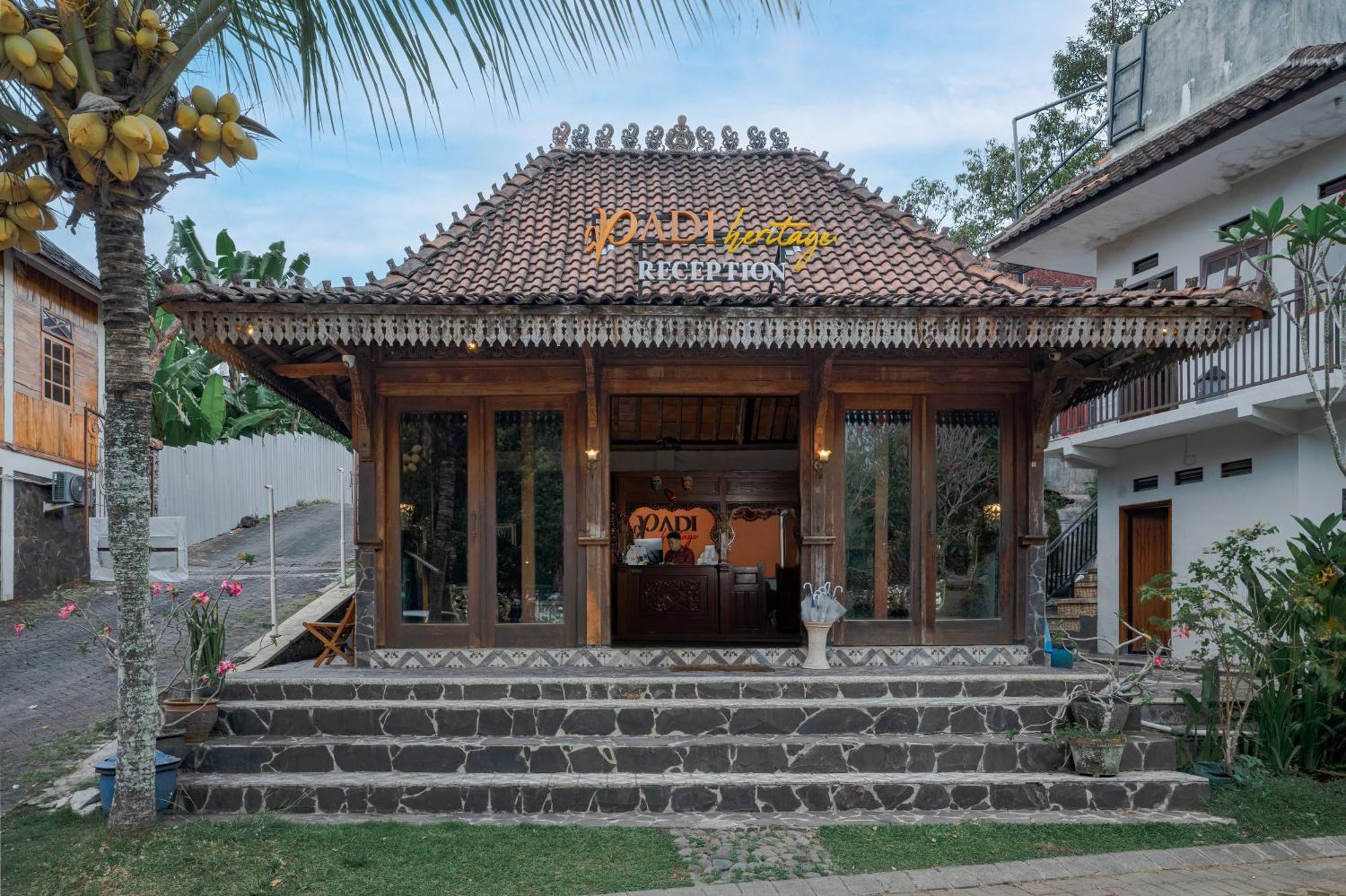 Padi Heritage Hotel Malang Buitenkant foto